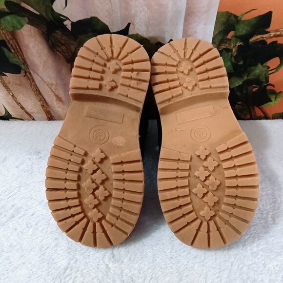 Kids' Black Size 26 EUC Suede Ankle Combat Work Boots - Picture 3 of 11